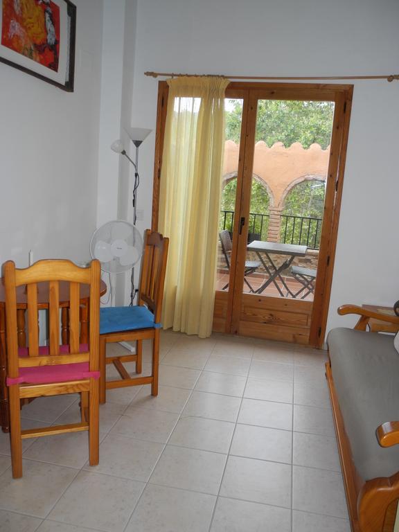 Apartment Cal Viola Torroja Bagian luar foto