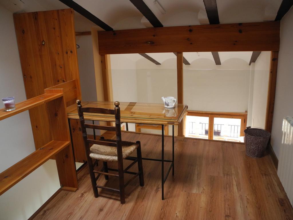 Apartment Cal Viola Torroja Bagian luar foto