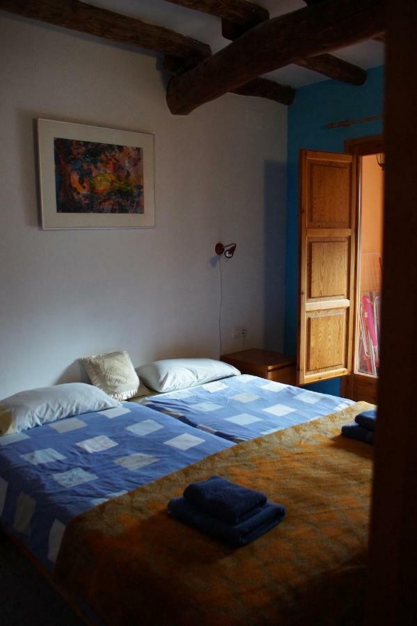 Apartment Cal Viola Torroja Bagian luar foto