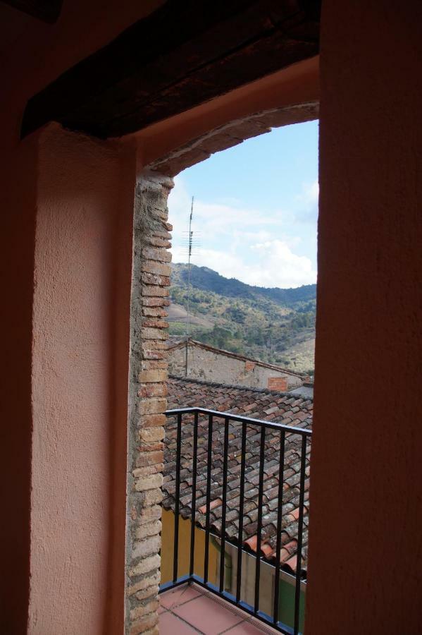 Apartment Cal Viola Torroja Bagian luar foto