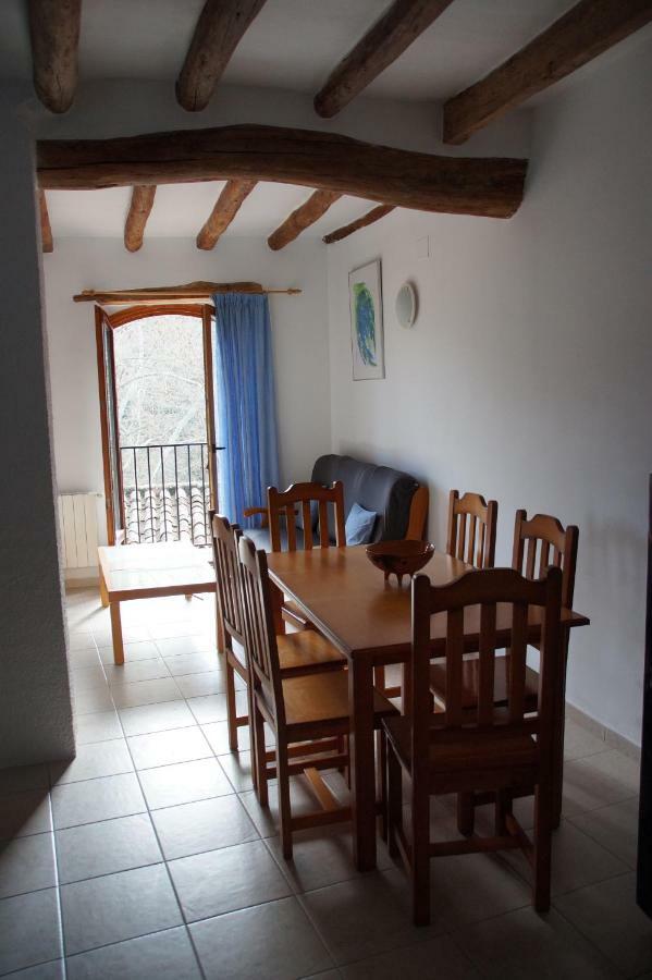 Apartment Cal Viola Torroja Bagian luar foto