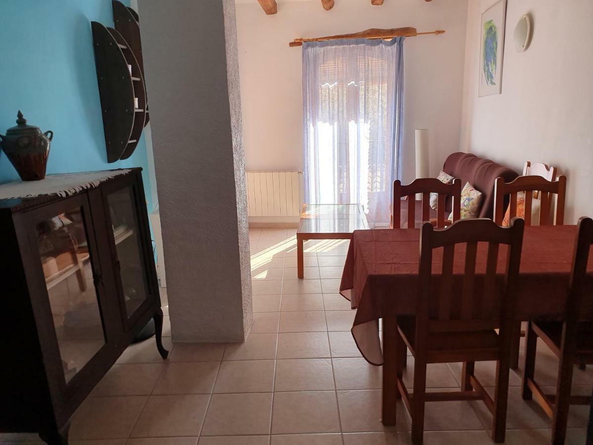 Apartment Cal Viola Torroja Bagian luar foto